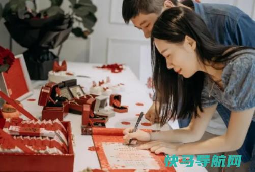 现在订婚五金是哪五金？订婚和结婚时间可以跨年吗